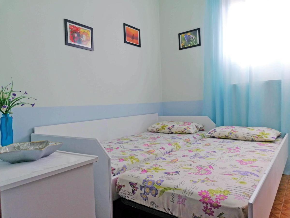 Vanna'S Holiday House Ієрісос Екстер'єр фото